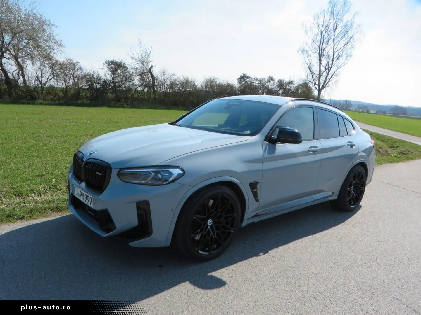 BMW Competition Vollaust. Akrapovic Tiefer  Distanz