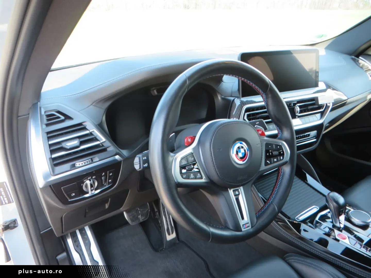 BMW Competition Vollaust. Akrapovic Tiefer  Distanz