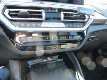 BMW Competition Vollaust. Akrapovic Tiefer  Distanz