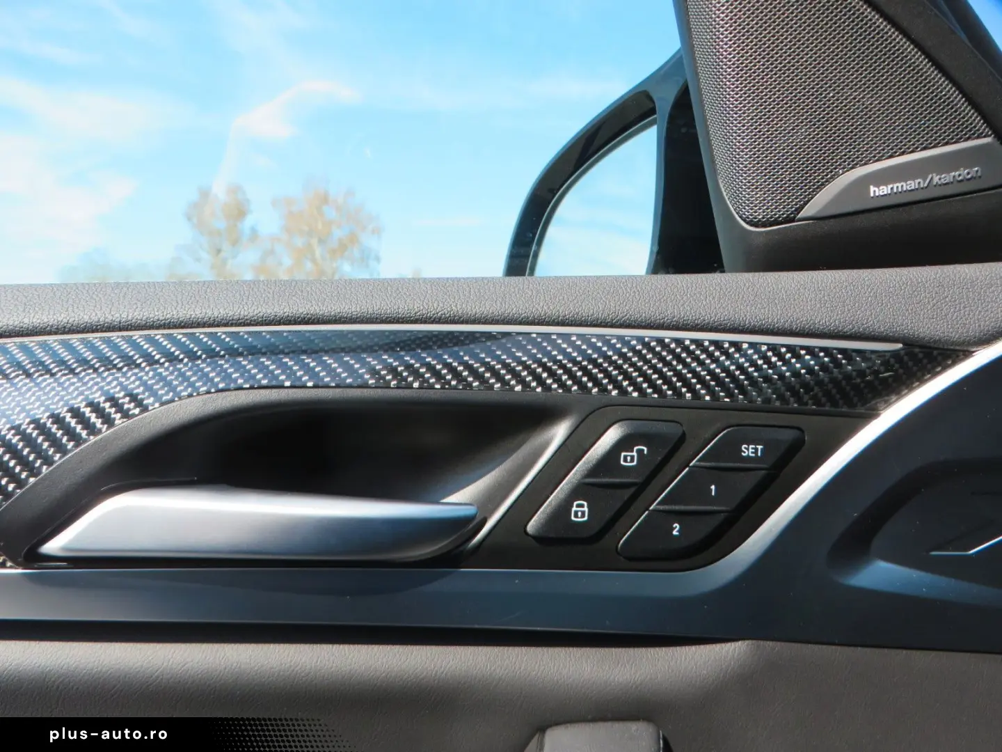 BMW Competition Vollaust. Akrapovic Tiefer  Distanz