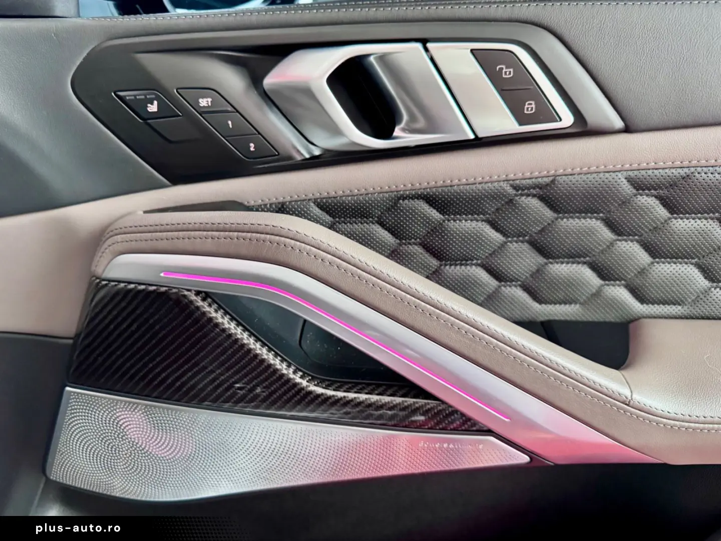 BMW X6 M Competition LCI Bowers Drivers Carbon Pano
