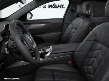 BMW 740 xDrive M Sport Pro SkyLounge
