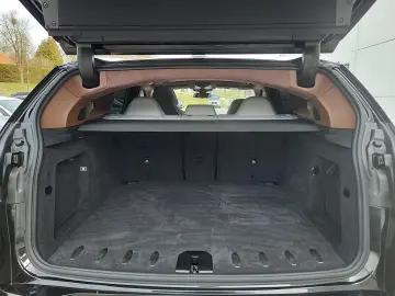 BMW XM Massage Sitzbelüft ACC 360