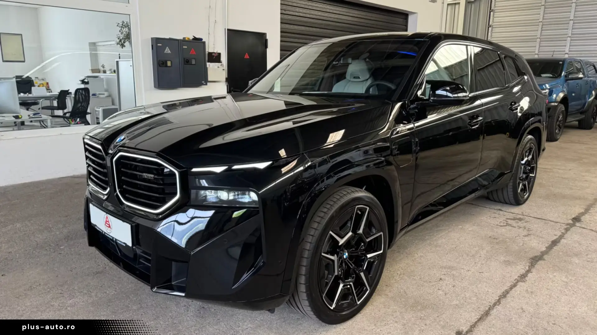 BMW XM 29 4 kWh Individual Bowers&Wilkins