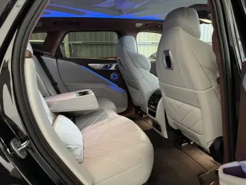 BMW XM 29 4 kWh Individual Bowers&Wilkins