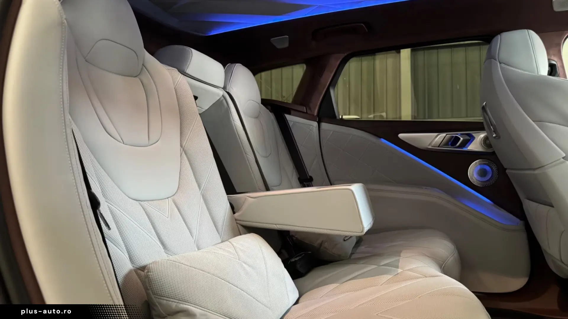 BMW XM 29 4 kWh Individual Bowers&Wilkins