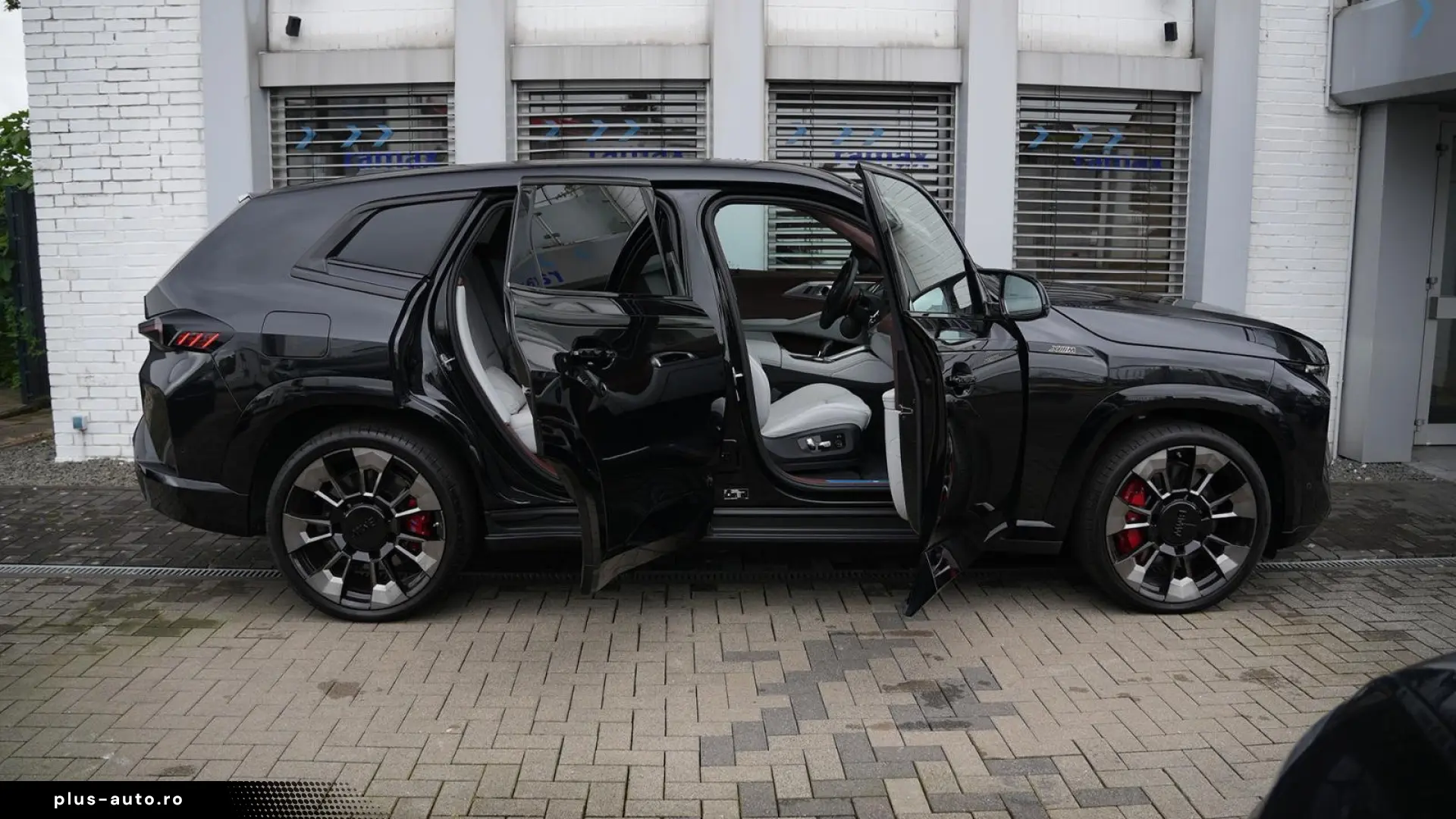 BMW XM V8 BLACK EDITION-ACC-AHK