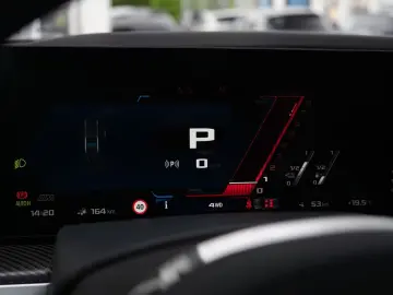 BMW XM V8 BLACK EDITION-ACC-AHK