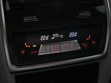BMW XM V8 BLACK EDITION-ACC-AHK