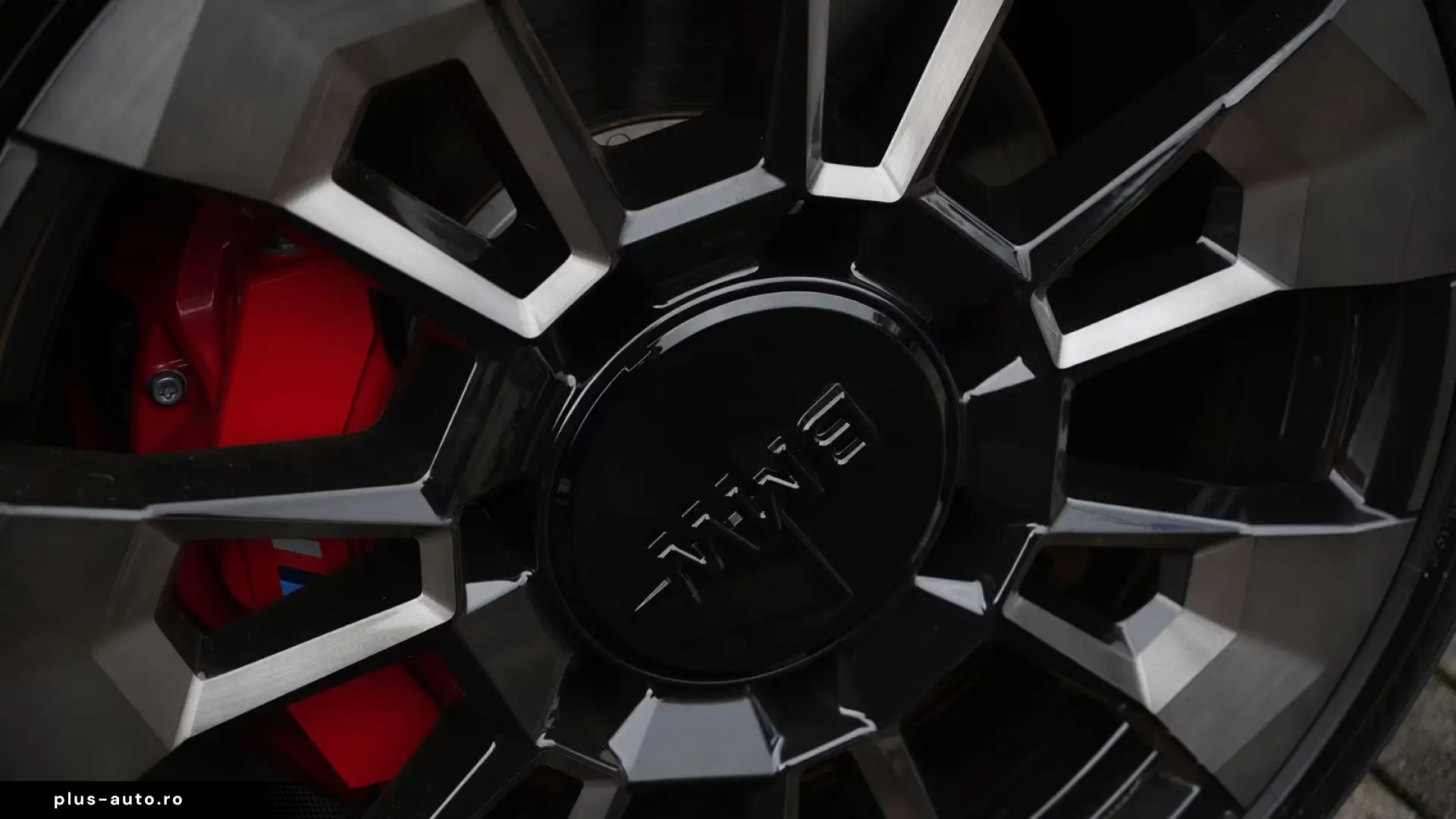 BMW XM V8 BLACK EDITION-ACC-AHK