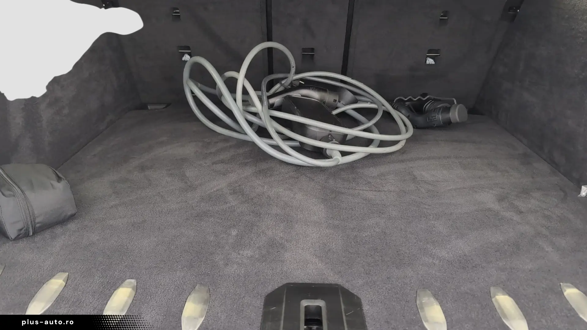 BMW XM Label Massage Bowers & Wilkins