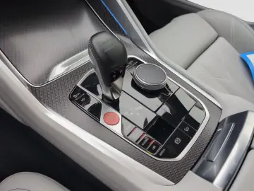 BMW XM Label Massage Bowers & Wilkins
