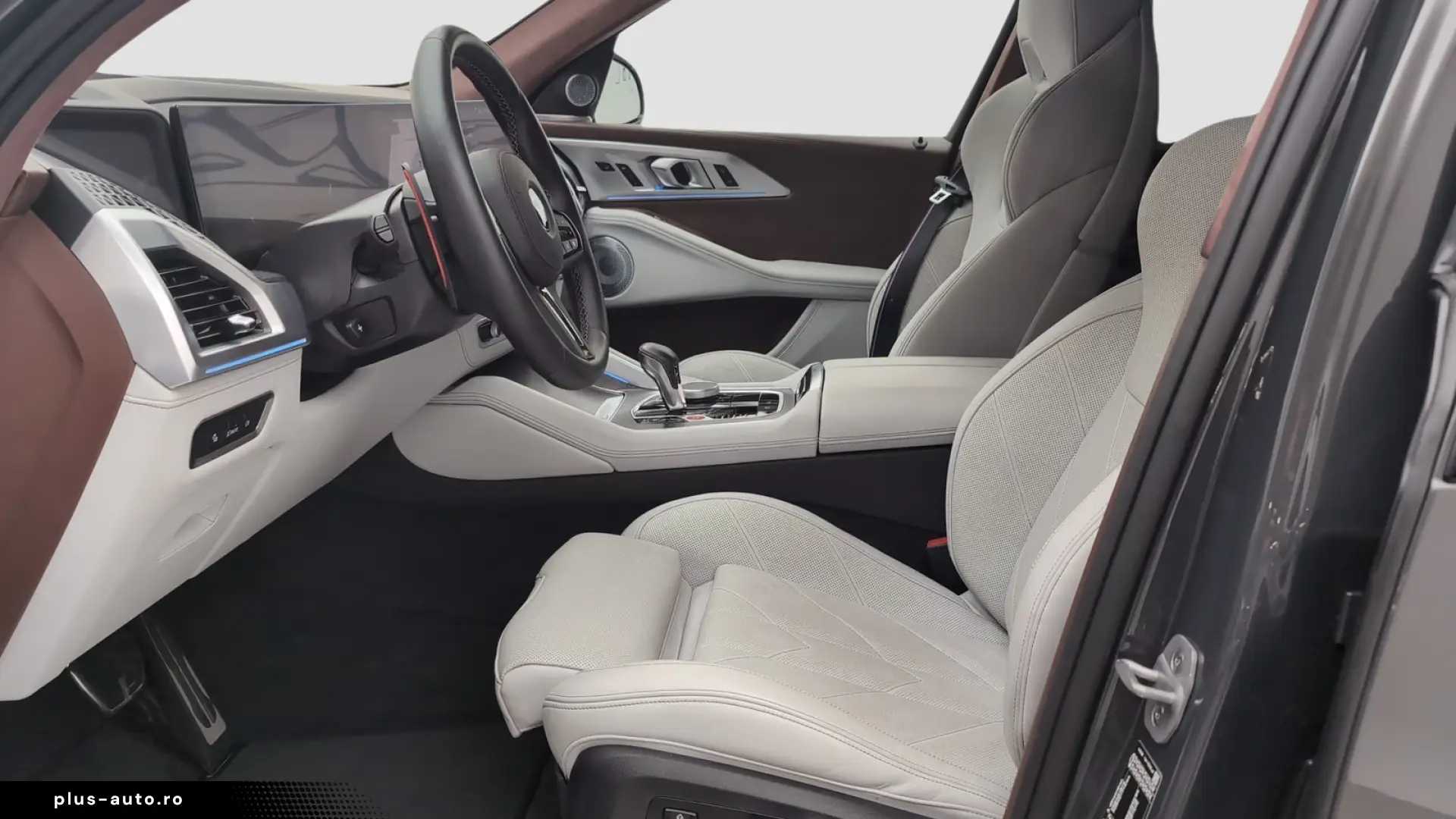 BMW XM Label Massage Bowers & Wilkins