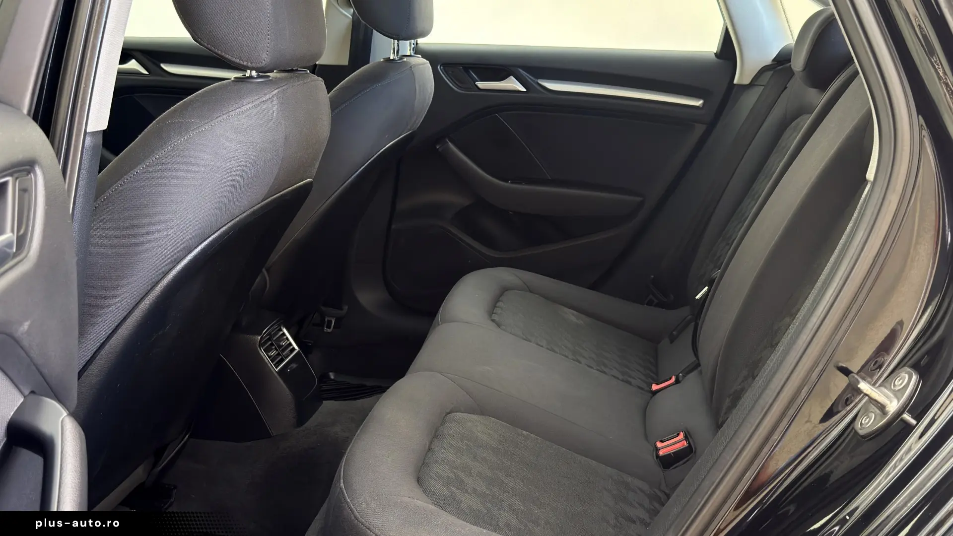 Audi   A3   1.6 TDI Quattro   110CP   An 2015 11   Euro 6