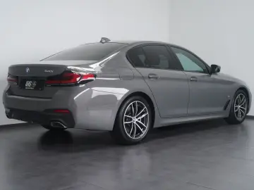 BMW 540 i M Sport SHADOW LEDER CARPLAY HARMAN