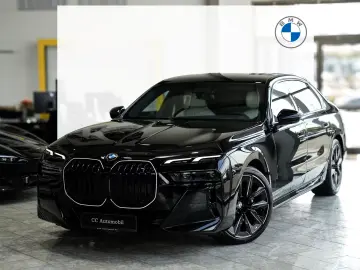 BMW 740xd M SPORT PRO TV Sky Lounge