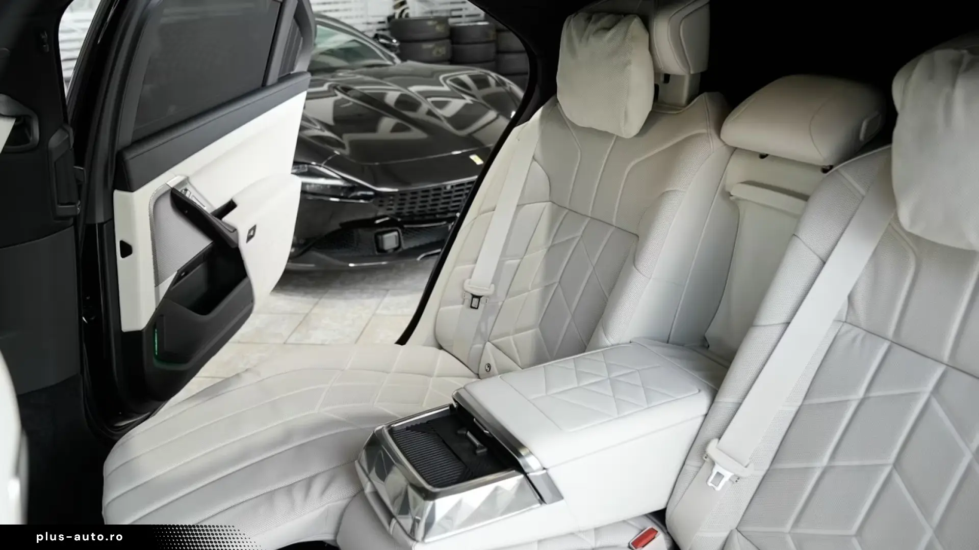 BMW 740xd M SPORT PRO TV Sky Lounge