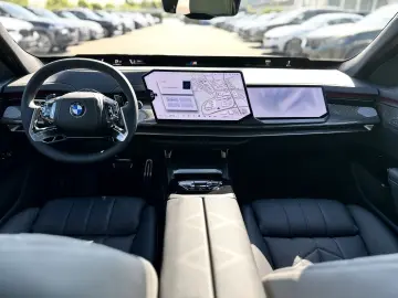 BMW 740 xDrive FACELIFT 2026 M Sport Pro