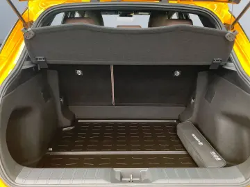 LEXUS LBX FWD Elegant  LED ACC CAM CarPlay SHZ SmartKe