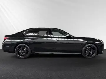 BMW 740 xDrive FACELIFT 2026 M Sport Pro