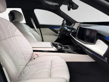 BMW 740 xDrive FACELIFT 2026 M Sport Pro