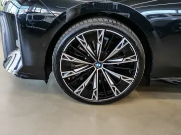 BMW 740 XDRIVE M Sport Pro LMR 22'' HUD Panorama Led