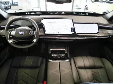 BMW 740 XDRIVE M Sport Pro LMR 22'' HUD Panorama Led