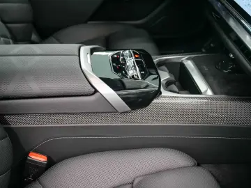 BMW 740 XDRIVE M Sport Pro LMR 22'' HUD Panorama Led