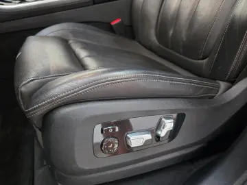 BMW X5 xDrive 45 e M Sport Laser Luft AHK Live-C 22