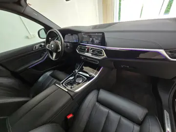 BMW X5 xDrive 45 e M Sport Laser Luft AHK Live-C 22