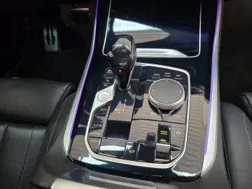 BMW X5 xDrive 45 e M Sport Laser Luft AHK Live-C 22