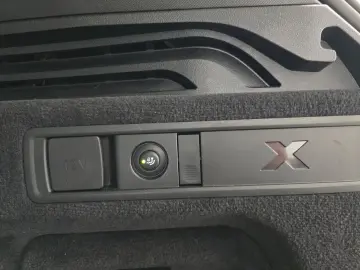 BMW X5 xDrive 45 e M Sport Laser Luft AHK Live-C 22