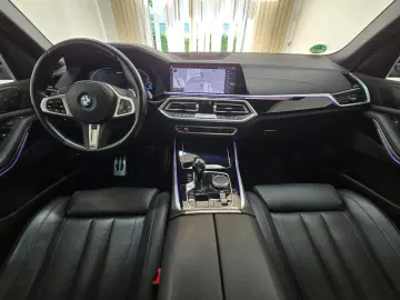 BMW X5 xDrive 45 e M Sport Laser Luft AHK Live-C 22
