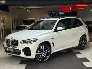 BMW X5 45 e xDr M Sport Pano-SKY HuD Massage 22  ACC