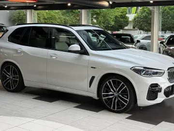 BMW X5 45 e xDr M Sport Pano-SKY HuD Massage 22  ACC