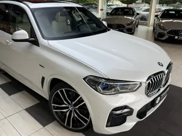 BMW X5 45 e xDr M Sport Pano-SKY HuD Massage 22  ACC