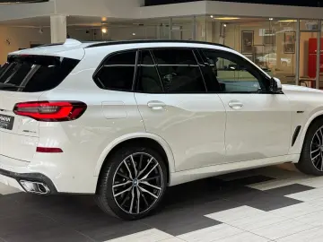 BMW X5 45 e xDr M Sport Pano-SKY HuD Massage 22  ACC