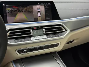 BMW X5 45 e xDr M Sport Pano-SKY HuD Massage 22  ACC