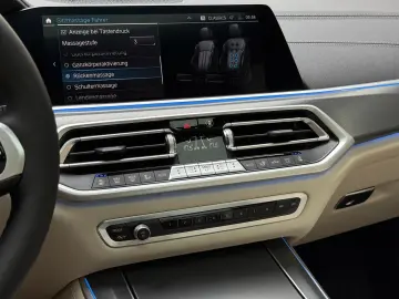 BMW X5 45 e xDr M Sport Pano-SKY HuD Massage 22  ACC