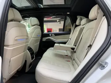 BMW X5 45 e xDr M Sport Pano-SKY HuD Massage 22  ACC