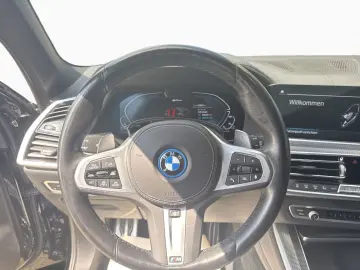 BMW X5 xDr45e MSport LASER HUD AHK Pano HiFi PaAss