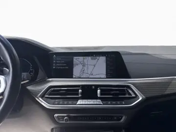 BMW X5 xDr45e MSport LASER HUD AHK Pano HiFi PaAss