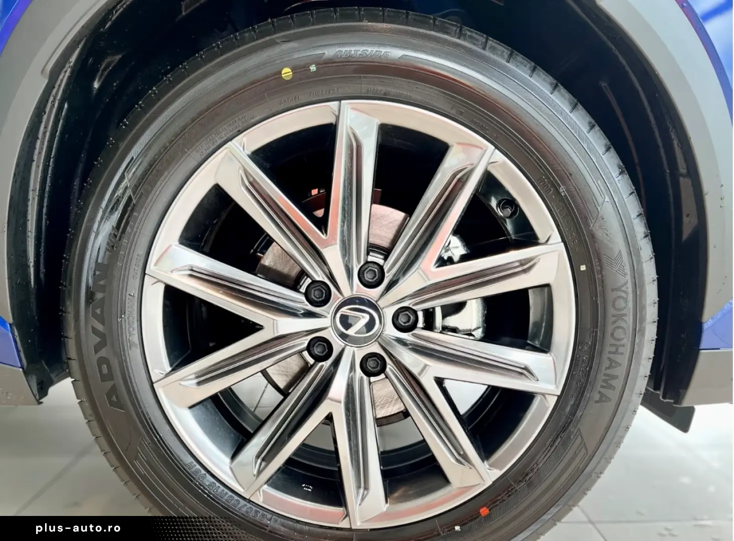 LEXUS LBX Elegant Leder    Garantie    Keyless    HYBR