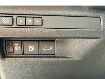 LEXUS LBX Elegant Leder    Garantie    Keyless    HYBR
