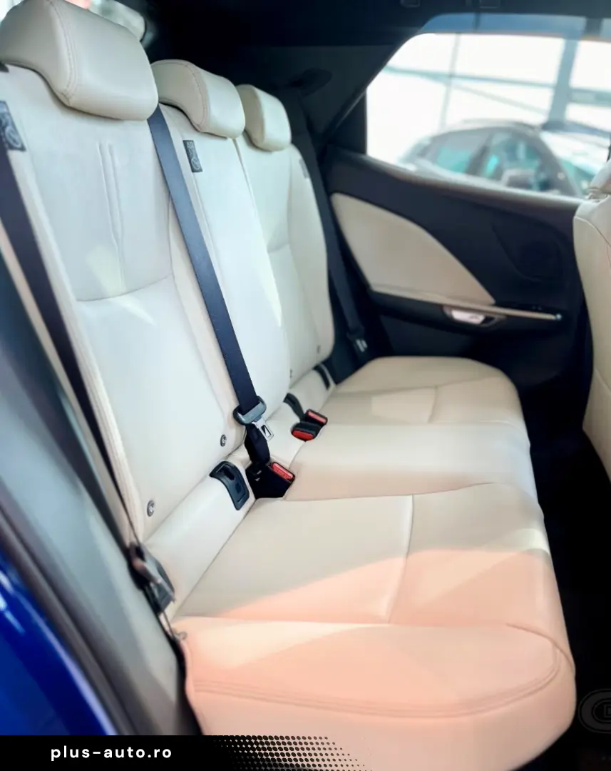 LEXUS LBX Elegant Leder    Garantie    Keyless    HYBR