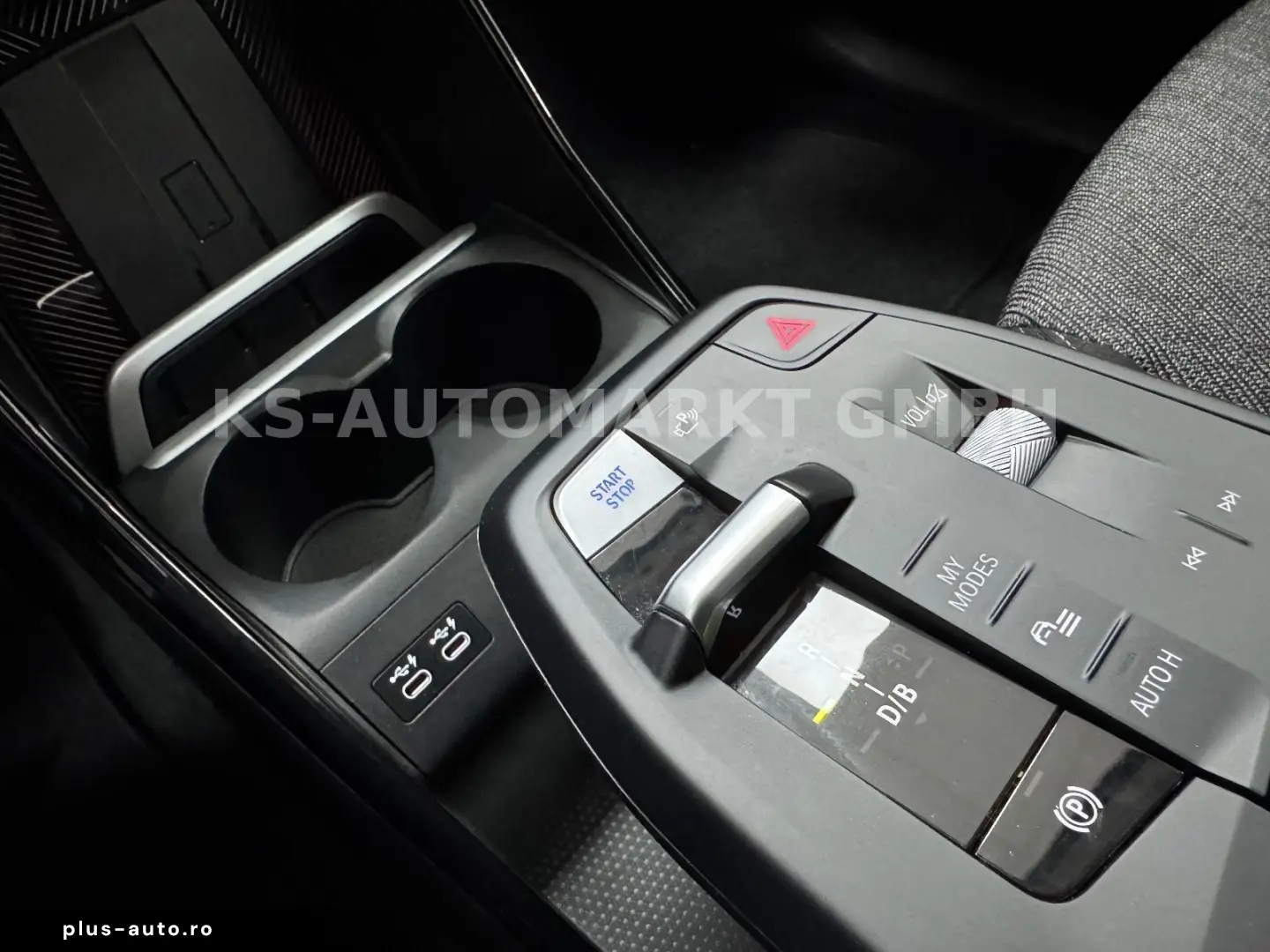 BMW iX1 30 xDrive Head-Up 360 Kam Navi LED