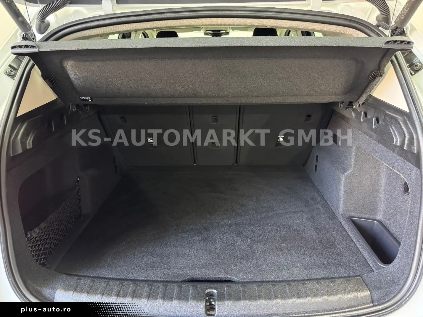 BMW iX1 30 xDrive Head-Up 360 Kam Navi LED