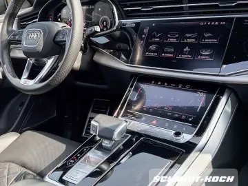 AUDI Q8 SUV 50 TDI QUATT S-LINE STANDH. PANOR AHK B O