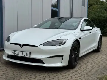 TESLA Model S Dual Motor Palladium HW4  8fachbereift