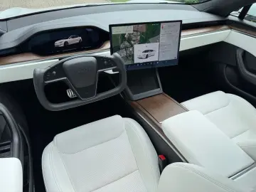 TESLA Model S Dual Motor Palladium HW4  8fachbereift